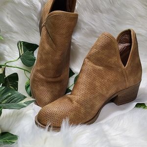 Amanda Blu Taupe Amu Brown Booties Size 9
